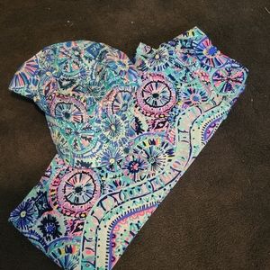 Lilly pulitzer leggings with matching hat!